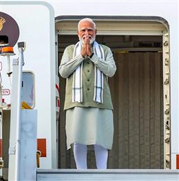 पीएम मोदी तीन देशों के दौरे पर रवाना, बोले- ‘यात्रा का मकसद आर्थिक और रणनीतिक सहयोग को बढ़ाना है’