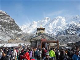भारी बारिश से सोनप्रयाग के पास लैंडस्लाइड से हाईवे बंद, केदारनाथ यात्रा में रुकावट, बहाली का काम जारी