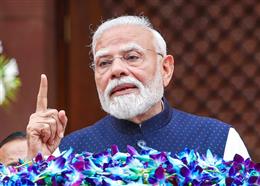 पीएम मोदी ने गुरु पूर्णिमा के अवसर पर सुभाषित शेयर कर दिया गुरु का संदेश