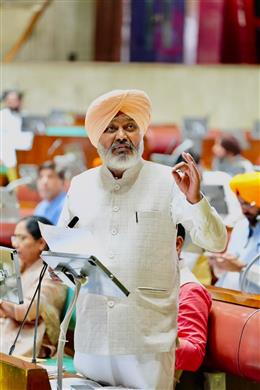 पंजाब विधानसभा ने उपभोक्ताओं की चिंताओं के समाधान तक अनिवार्य ई-20 लागू करने के निर्णय को स्थगित करने के लिए केंद्र सरकार से आग्रह करता प्रस्ताव पारित किया