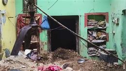 उत्तर प्रदेश: प्रतापगढ़ में 100 साल पुराना जर्जर मकान ढहने से परिवार के 6 लोगों की मौत, एक युवक जिंदा बचा
