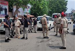गुरदासपुर जिले में पुलिस का ऑपरेशन प्रहार, बड़े स्तर पर की छापेमारी, 100 से अधिक आरोपी गिरफ्तार