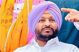 Amritsar CP गुरप्रीत भुल्लर के तबादले पर गरमाई सियासत, केंद्रीय मंत्री बिट्टू ने उठाए सवाल