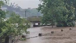 मध्य प्रदेश : भारी बारिश से नर्मदा नदी उफान पर, डिंडोरी-जबलपुर सड़क संपर्क टूटने से स्कूल बंद