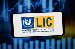 LIC को HDFC बैंक में 9.99% तक हिस्सेदारी बढ़ाने की RBI से मंजूरी
