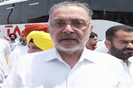 पंजाब में सफाई अभियान, स्वास्थ्य मंत्री ने लोगों से प्लास्टिक के इस्तेमाल में कमी की अपील की