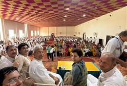 राव नरेंद्र सिंह व कुमारी सैलजा ने यमुनानगर के खेड़ी लक्खा सिंह में ब्लॉक कांग्रेस सम्मेलन में भाग लिया
