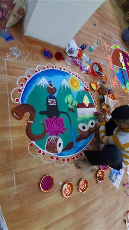 कार्टून, रंगोली और भाषण प्रतियोगिताओं से सजा युवा महोत्सव का दूसरा दिन