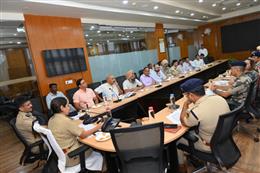 चंडीगढ़ में बम की धमकियों पर पुलिस अलर्ट, स्टेकहोल्डर्स के साथ की बड़ी बैठक