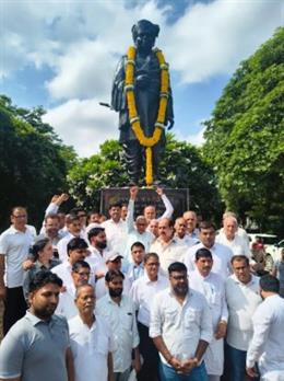चौ. देवीलाल का पूरा जीवन संघर्ष, सादगी, किसान हित और जनसेवा को समर्पित रहा : दुष्यंत चौटाला