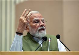 जिन्होंने अपने निजी सुख का त्याग किया, वही वीर साधक राष्ट्र के लिए धन्य माने जाते हैं : पीएम मोदी
