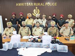 अमृतसर में एम-16 राइफल, दो जिगाना पिस्तौल सहित 10 अत्याधुनिक हथियार बरामद; चार काबू