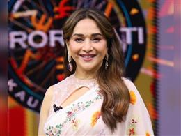 'दीदी तेरा देवर दीवाना' के इस सीन से घबराए थे मेकर्स, माधुरी दीक्षित ने सुनाया 30 साल पुराना किस्सा