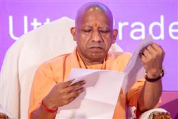 'संवेदनशील व्यवहार के साथ करें हर पीड़ित की सहायता', जनता दर्शन में मुख्यमंत्री ने दिए अधिकारियों को निर्देश
